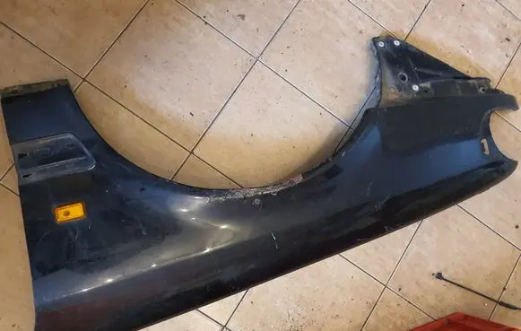Audi A6 S6 C4 4A Fender AUDINE