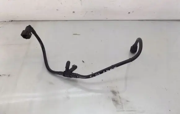 Citroen C3 Fuel line pipe