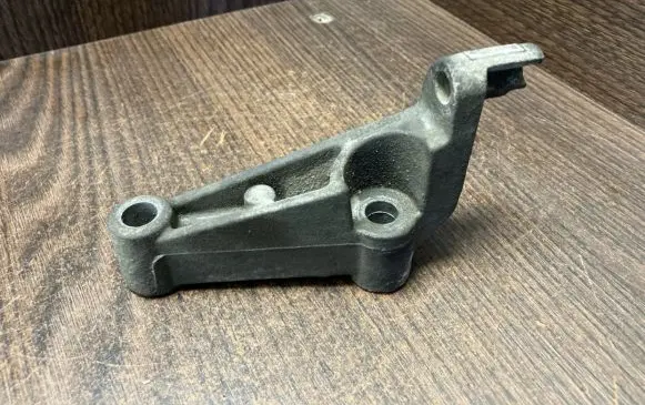 Ford Transit Engine mounting bracket 98552AB
