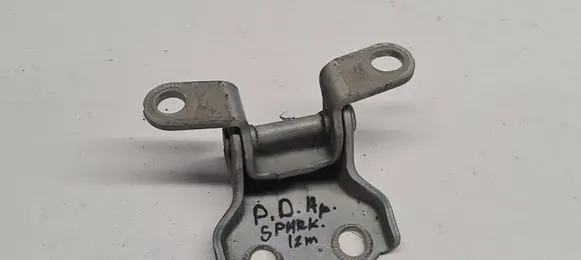Chevrolet Spark Front door lower hinge A047587
