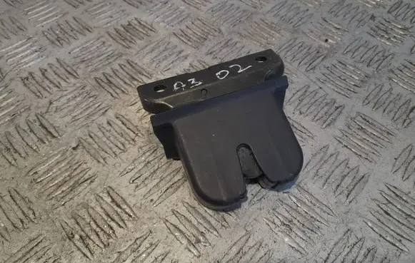 Audi A3 S3 8L Tailgate lock latch 8L0827520C