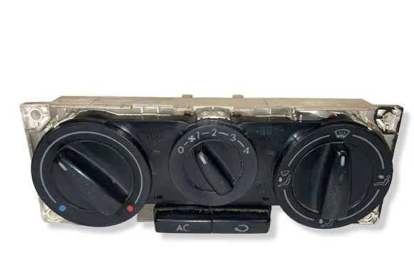 Volkswagen Transporter - Caravelle T4 Climate control unit 7D1820045E