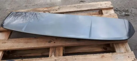 Tailgate/trunk spoiler