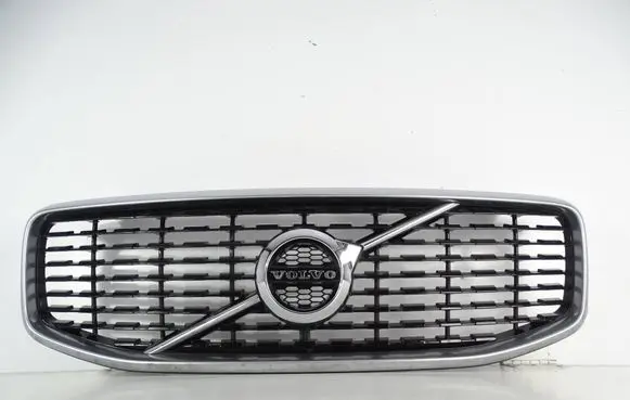 Volvo XC60 Front bumper upper radiator grill 31425534 31425538