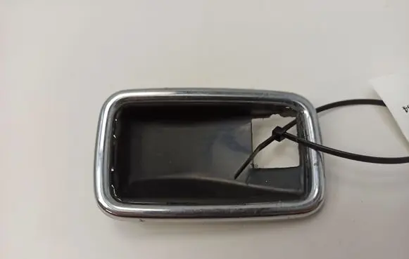 Mercedes-Benz COMPAKT W115 Front door handle cover 1087660511