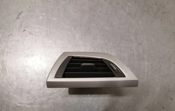 BMW 1 F20 F21 Dashboard side air vent grill/cover trim 507889 9205355