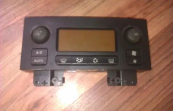 Citroen C4 I Climate control unit 9658084577