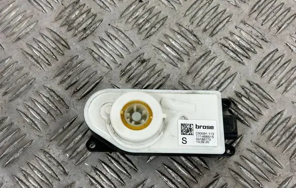 BMW X3 G01 Central locking motor C93091113 111466515