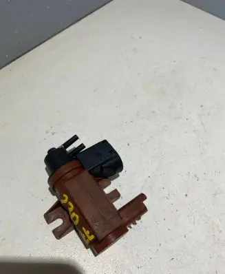 Volvo S80 Turbo solenoid valve 6G9Q9E882CA 70177100