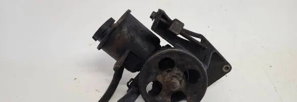 Subaru Legacy Power steering pump