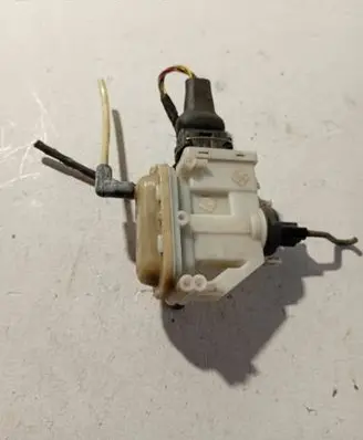 Volkswagen PASSAT B3 Central locking motor 121212