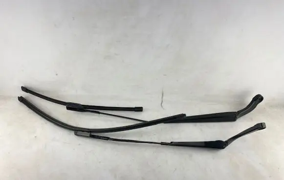 Audi A3 S3 8V Windshield/front glass wiper blade 8V1955407B 8V1955408B