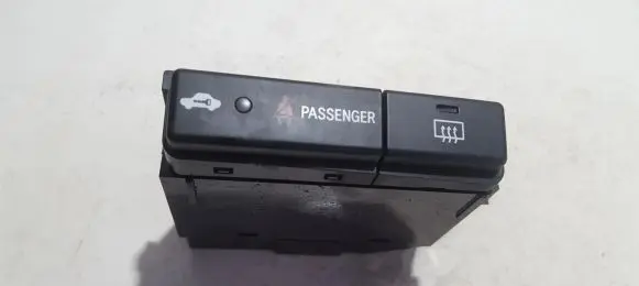 Toyota Avensis T250 Windscreen/window heater switch 8479005110D 84790-05110-D
