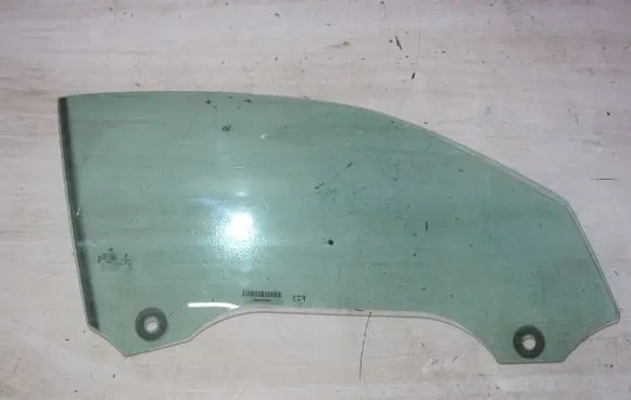 BMW 2 F22 F23 Front door window glass four-door 7268724