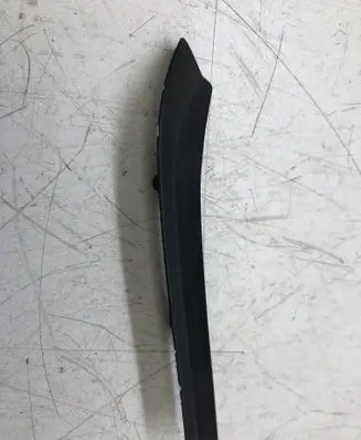 Windshield trim