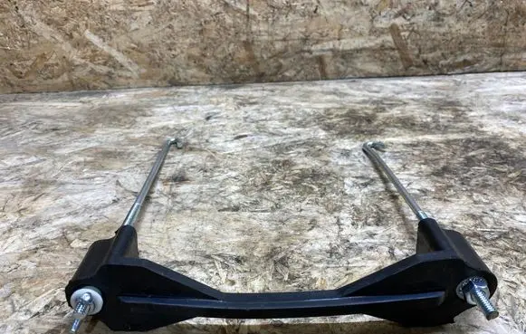 Nissan 350Z Battery bracket 