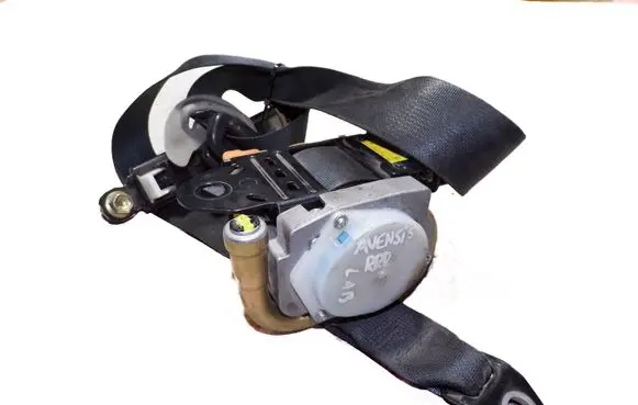 Toyota Avensis T250 Front seatbelt 7321005050