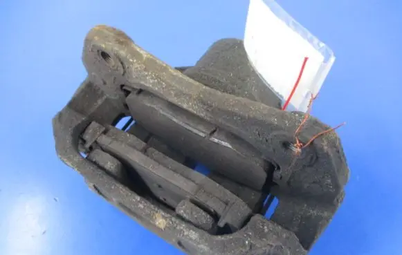 Hyundai i30 Front brake caliper