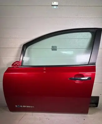 Nissan Leaf I (ZE0) Front door 75703