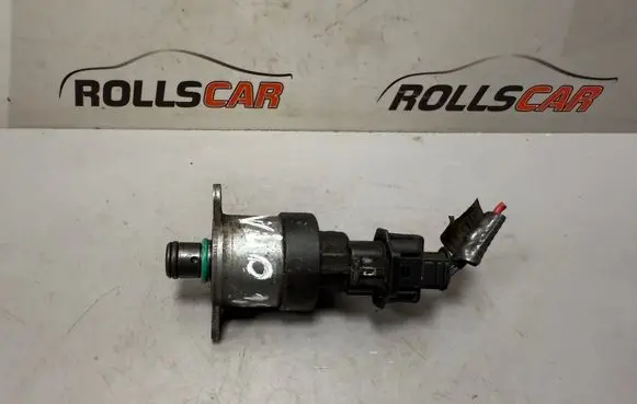 Volvo S40, V40 Fuel pressure regulator 