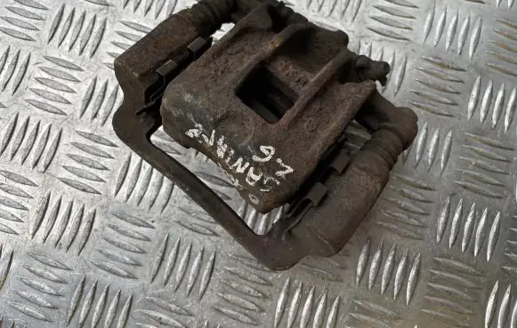 Hyundai Santa Fe Rear brake caliper