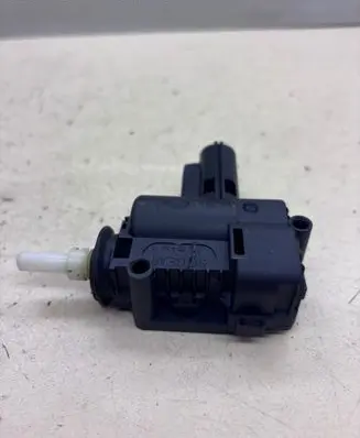 Ford Mondeo MK IV Fuel tank cap lock 1523020