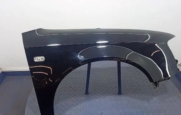 Audi A4 S4 B7 8E 8H Fender AD10014AR