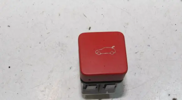 Peugeot 508 II Tailgate/boot open switch button 9810618277