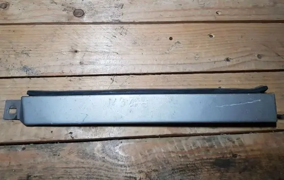 Mercedes-Benz E W124 Under headlight/headlamp trim 1248850385
