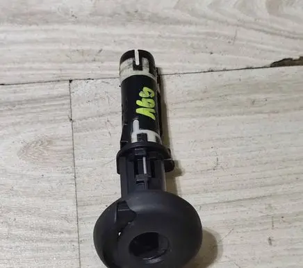 Opel Corsa F Front seat headrest 9818616077