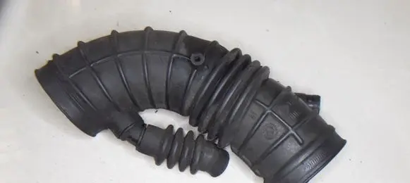 BMW 5 E34 Air intake hose/pipe 1726208