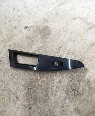 Ford Fusion II Electric window control switch DS7314A567B