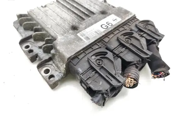 Nissan Juke I F15 Engine control unit/module 237101KB4A S180153133A