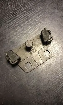 BMW 5 E39 Loading door lock loop/hook striker 8485124