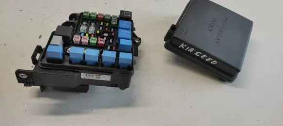 KIA Ceed Fuse module 919501H030 C0809220167 080922