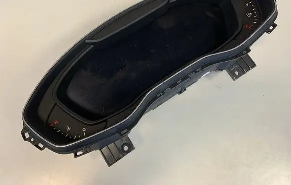 Audi A5 Speedometer (instrument cluster) 8W5920890D
