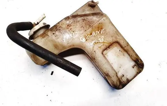 Mitsubishi Galant Windshield washer fluid reservoir/tank