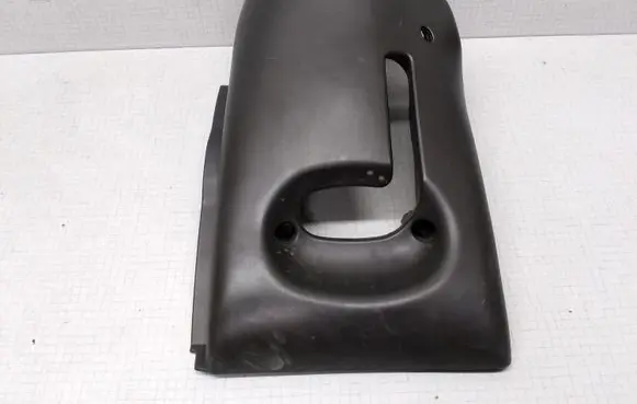 Steering wheel column trim