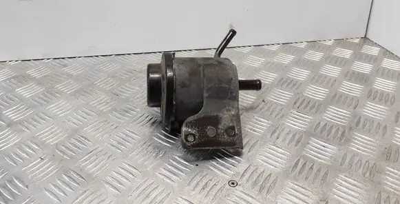 Nissan Patrol Y61 Power steering fluid tank/reservoir