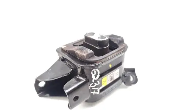 Engine mount bracket