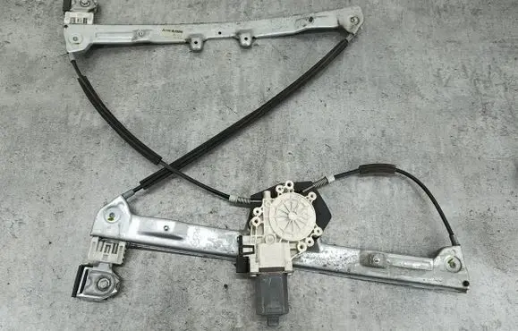 Mitsubishi Colt Front door window regulator with motor 5713A134