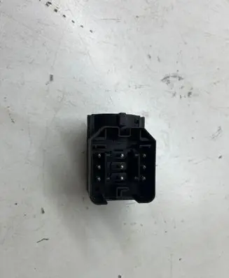 BMW 5 E39 Ignition lock contact 6901961