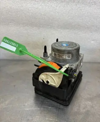 Peugeot 208 Master brake cylinder