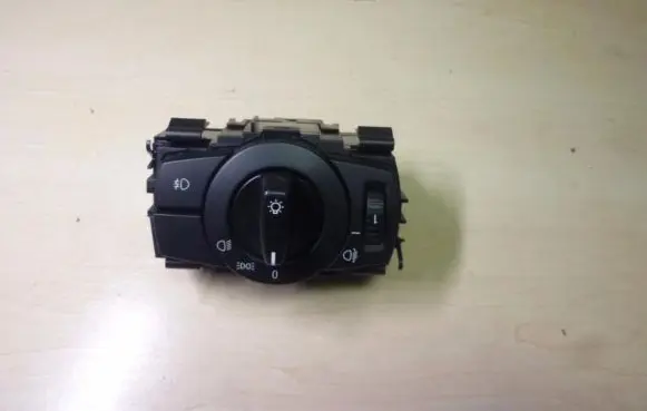 BMW 1 E81 E87 Light switch 6932795 I953