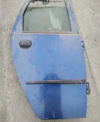 Fiat Punto (188) Rear door melynos