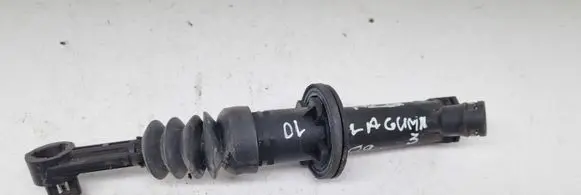 Renault Megane III Clutch master cylinder