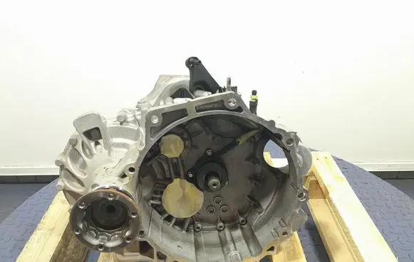 Skoda Octavia 985 Manual 6 speed gearbox VCN