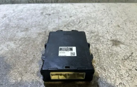 Toyota Auris E180 Gearbox control unit/module 8953512011 0791006000