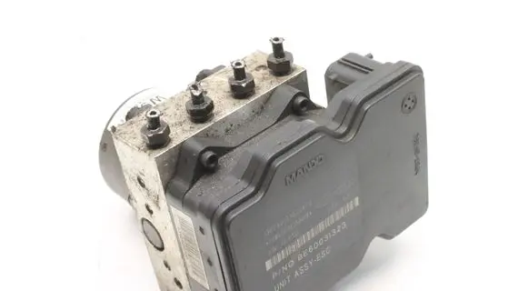 KIA Sportage ABS Pump 589203U940
