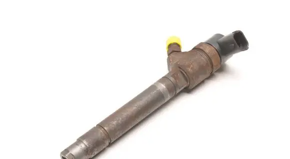 Volvo V50 Fuel injector 30777526